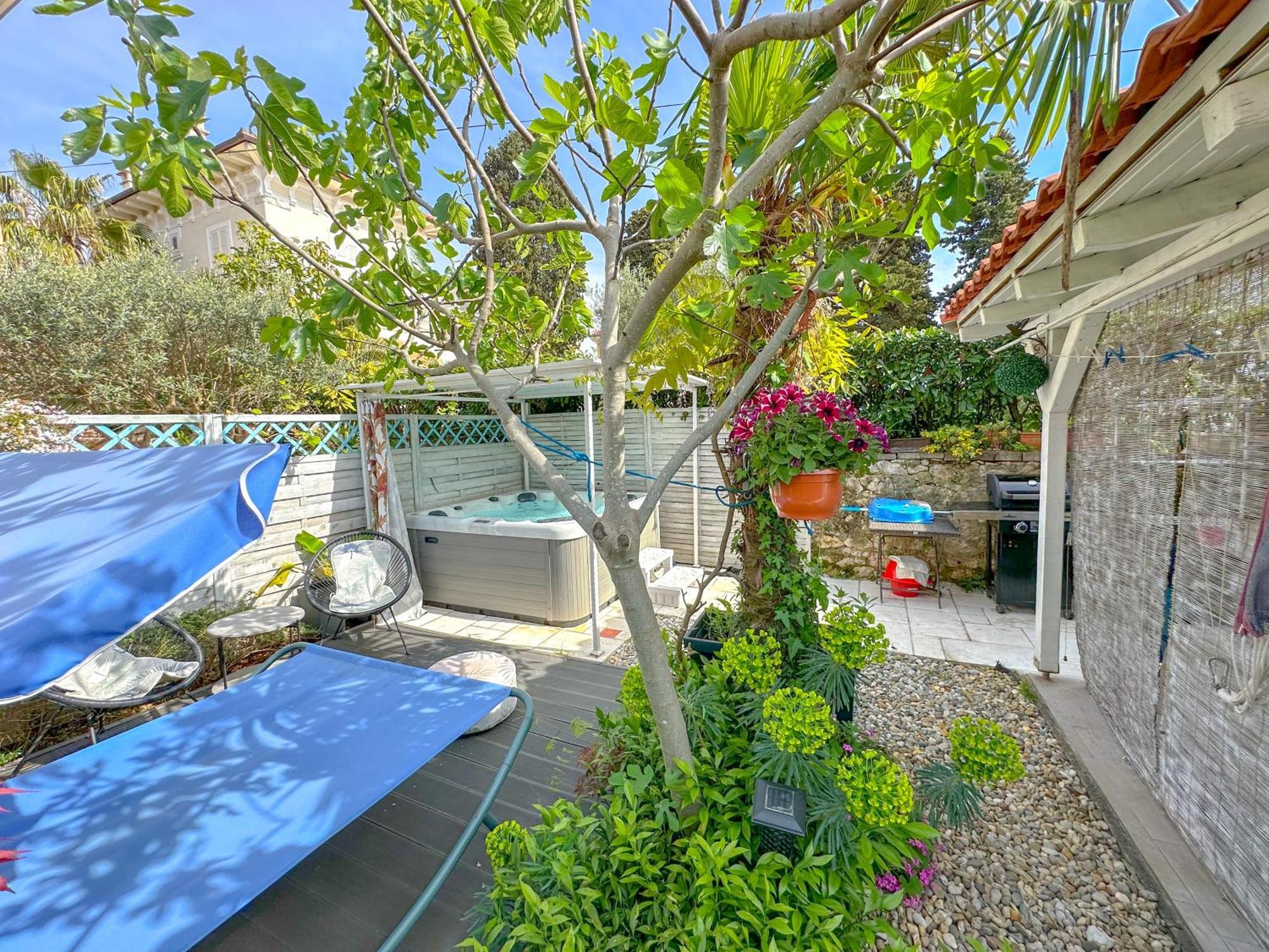 Beachfront House With Private Jacuzzi And Garden Zadar Exterior foto