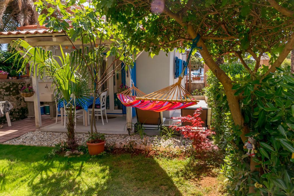Beachfront House With Private Jacuzzi And Garden Zadar Exterior foto